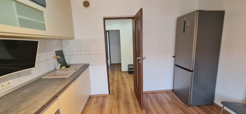 Decebal 3 camere Decomandat