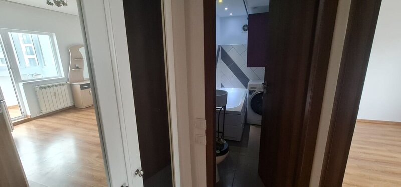 Decebal 3 camere Decomandat