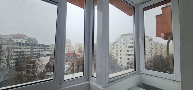 Decebal 3 camere Decomandat